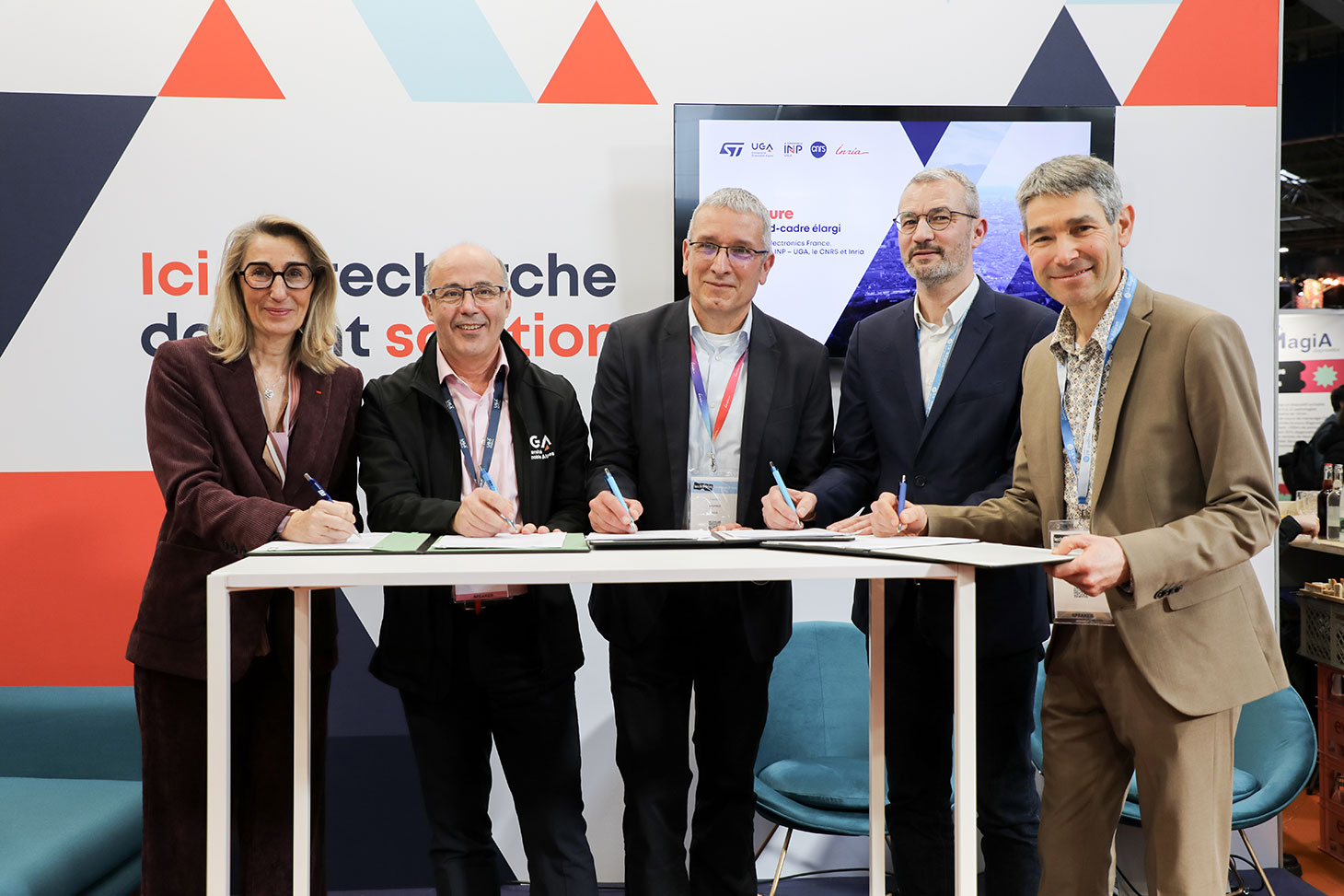 Signature de l’accord-cadre élargi signé par STMicroelectronics avec l’UGA, Grenoble INP – UGA, le CNRS et Inria