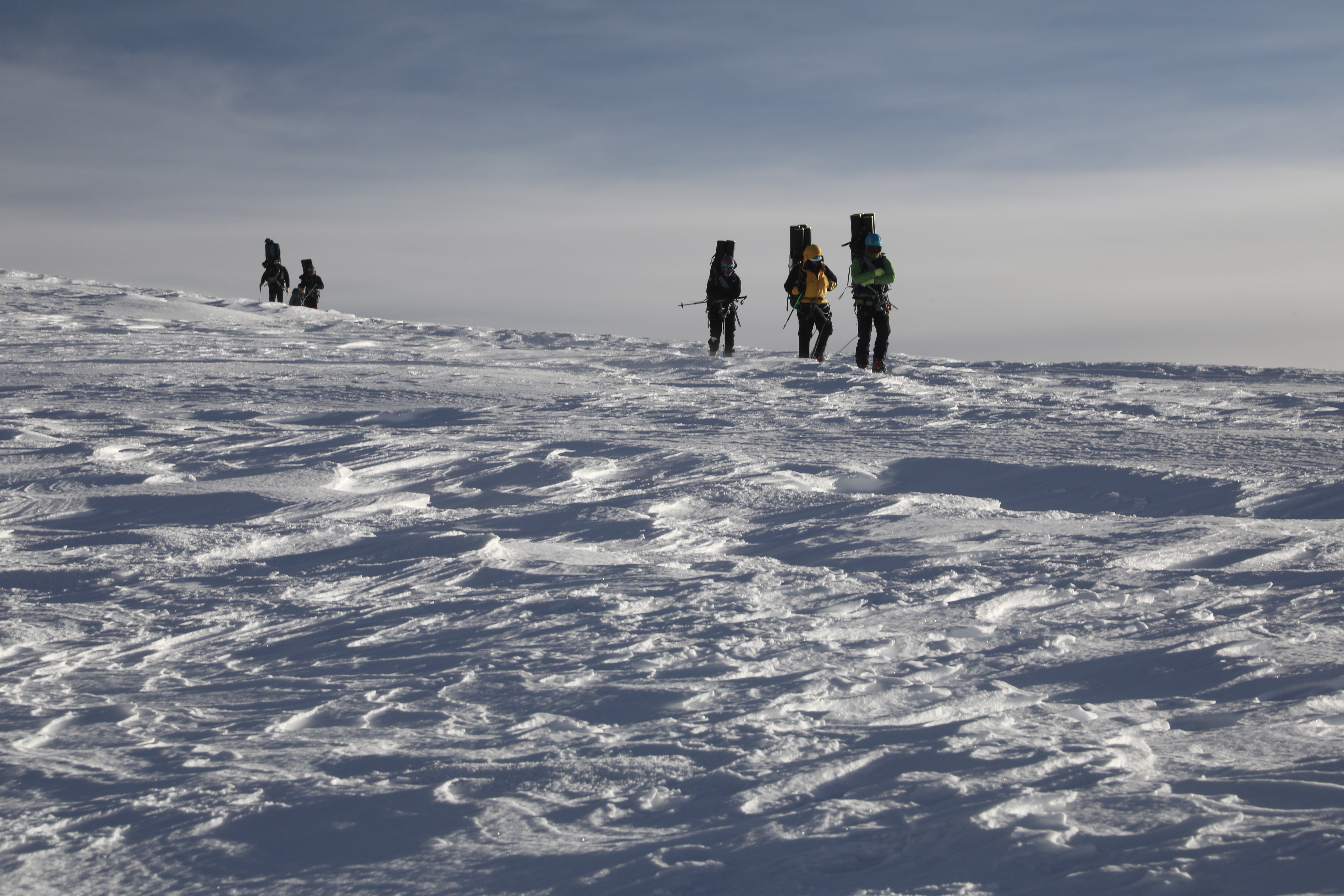 Bolivians guides arriving at the summit camp Bolivians guides arriving at the summit camp