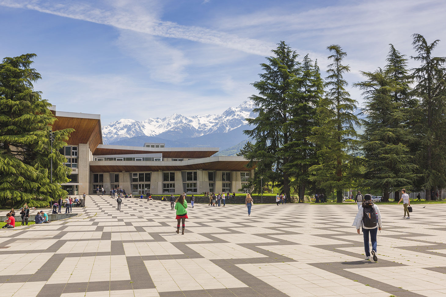 The central square on the Saint-Martin-d'Hères campus