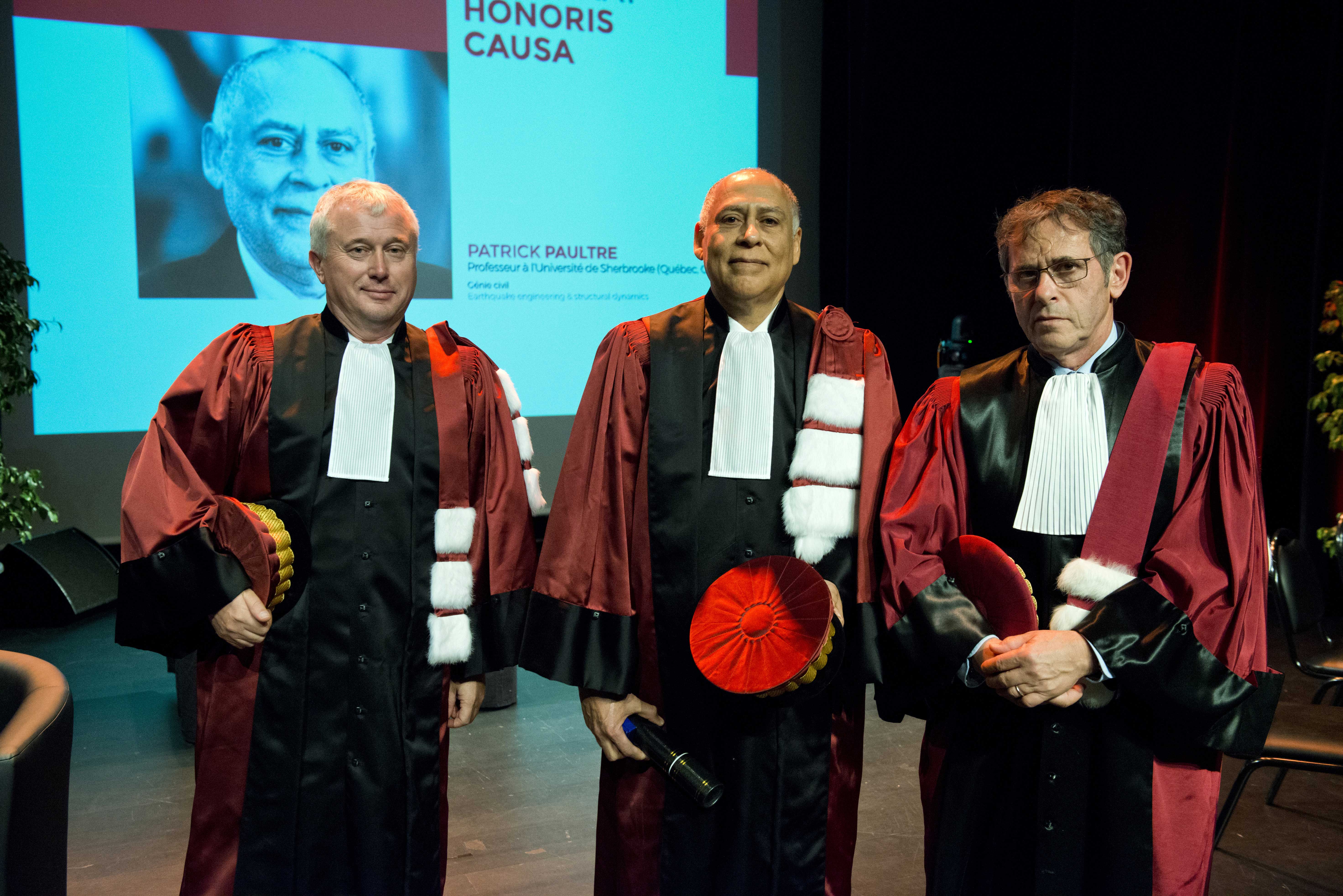 Patrick Paultre entouré de son parrain, Laurent Daudeville et du président de l’UGA Patrick Paultre entouré de son parrain, Laurent Daudeville et du président de l’UGA