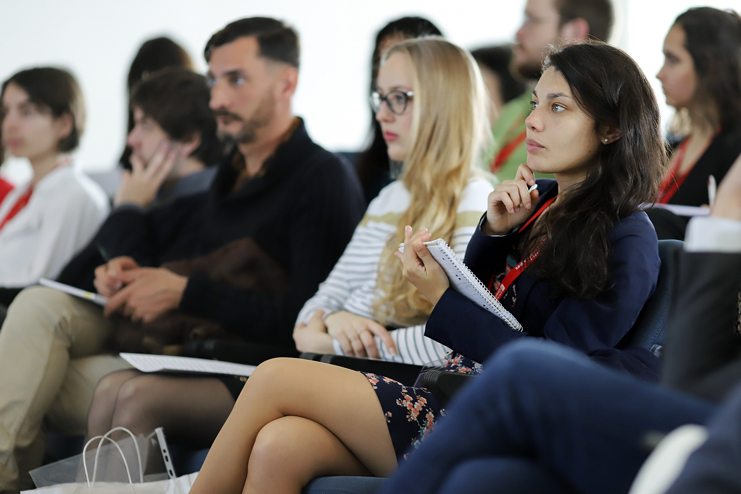 Des étudiants en groupe