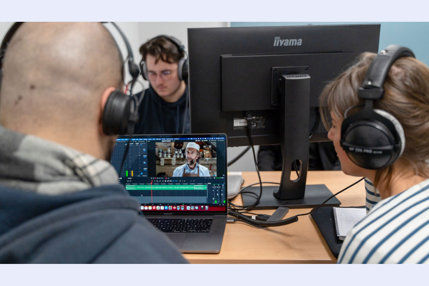 Cours de langues en italien en travaillant le doublage d'un film