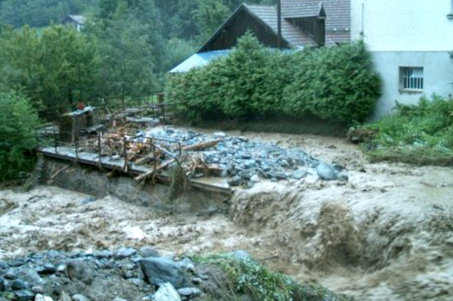Crue du torrent du Vorz en août 2005, massif de Belledonne - Photo : Dominique Thillet