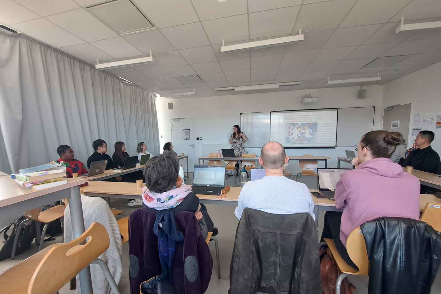 One of the talks given at the Thematic School