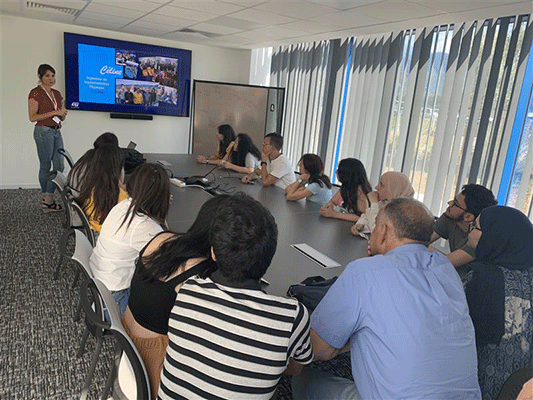 Les 15 étudiantes et étudiants de l'INSAT de Tunis venus se former à l'UGA à la microélectronique