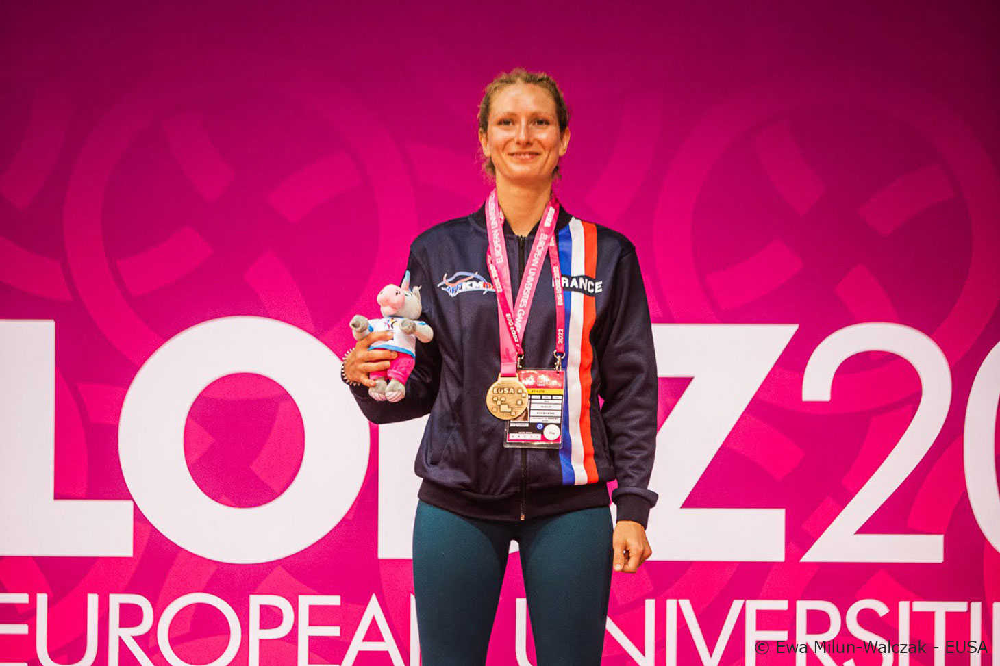 La médaille d’or d’Eva Guillot en kick boxing© Ewa Milun-Walczak - EUSA