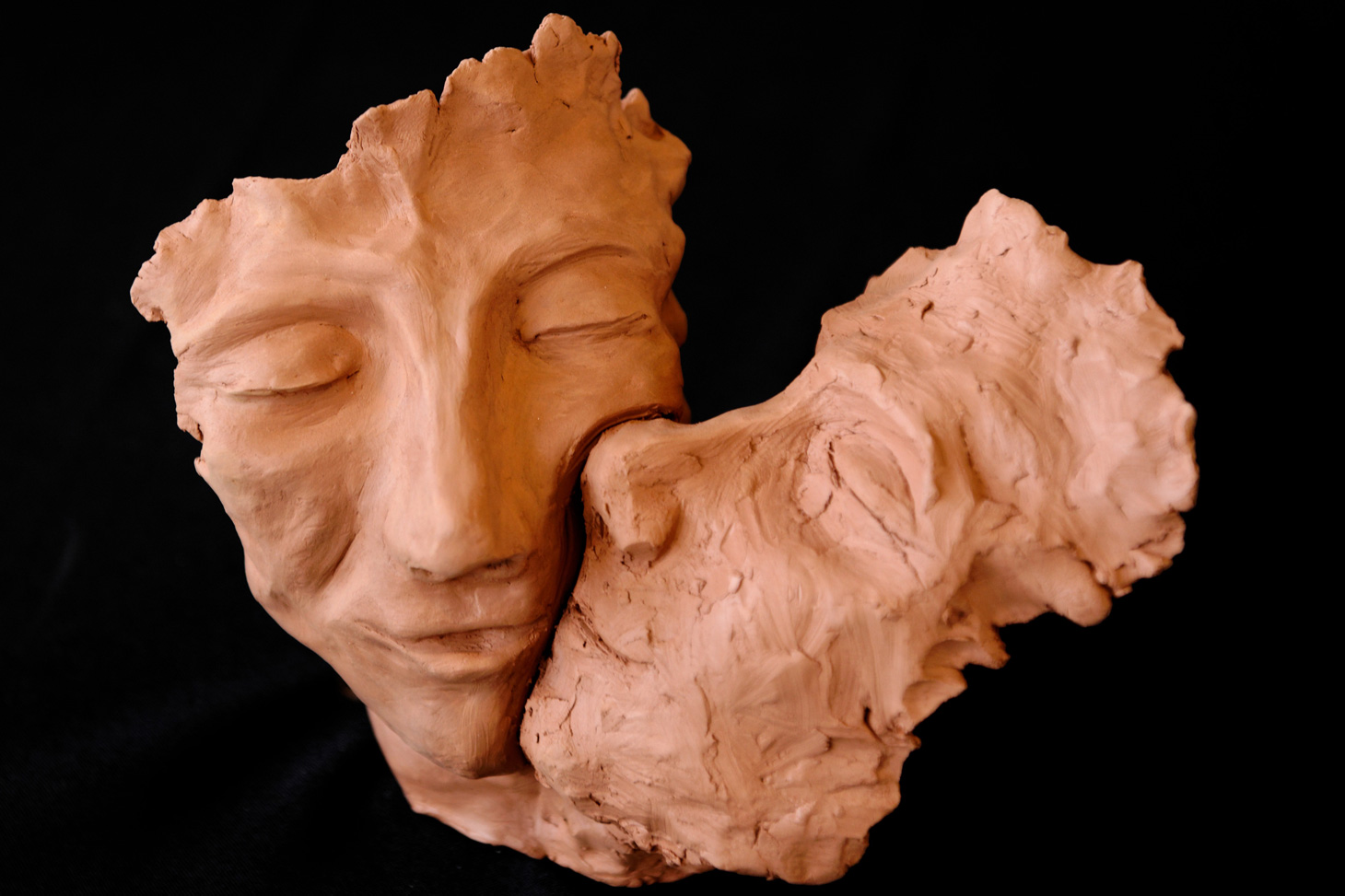 Sculpture : « Plénitude » de Jeanne Saluzzo