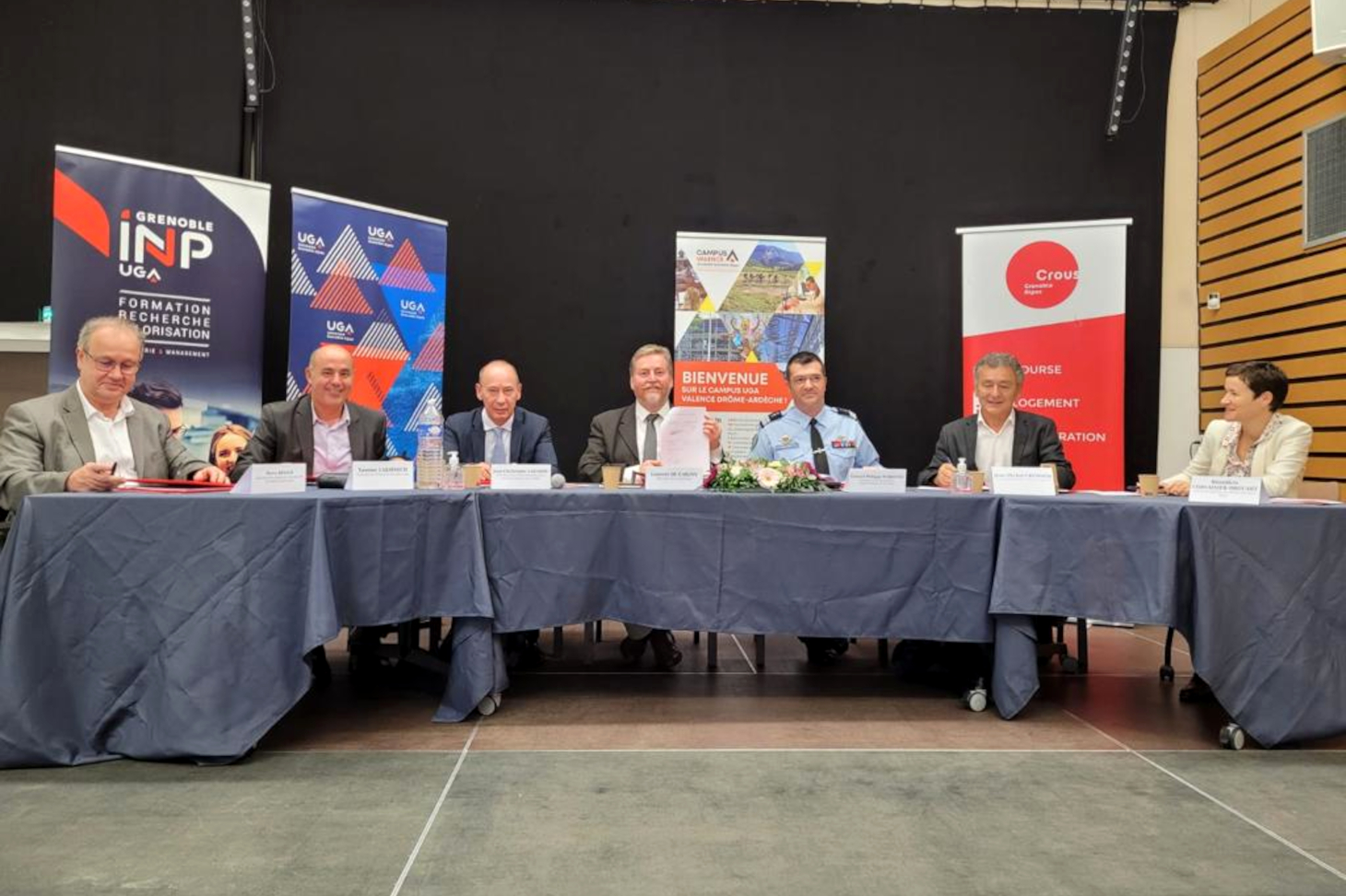 Les signataires de la convention réunis sur le site Latour Maubourg du Campus UGA Valence-Drôme-Ardèche