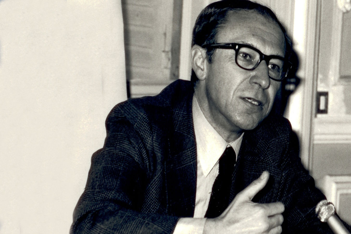 Le professeur Jean-Louis Quermonne dans les années 60
