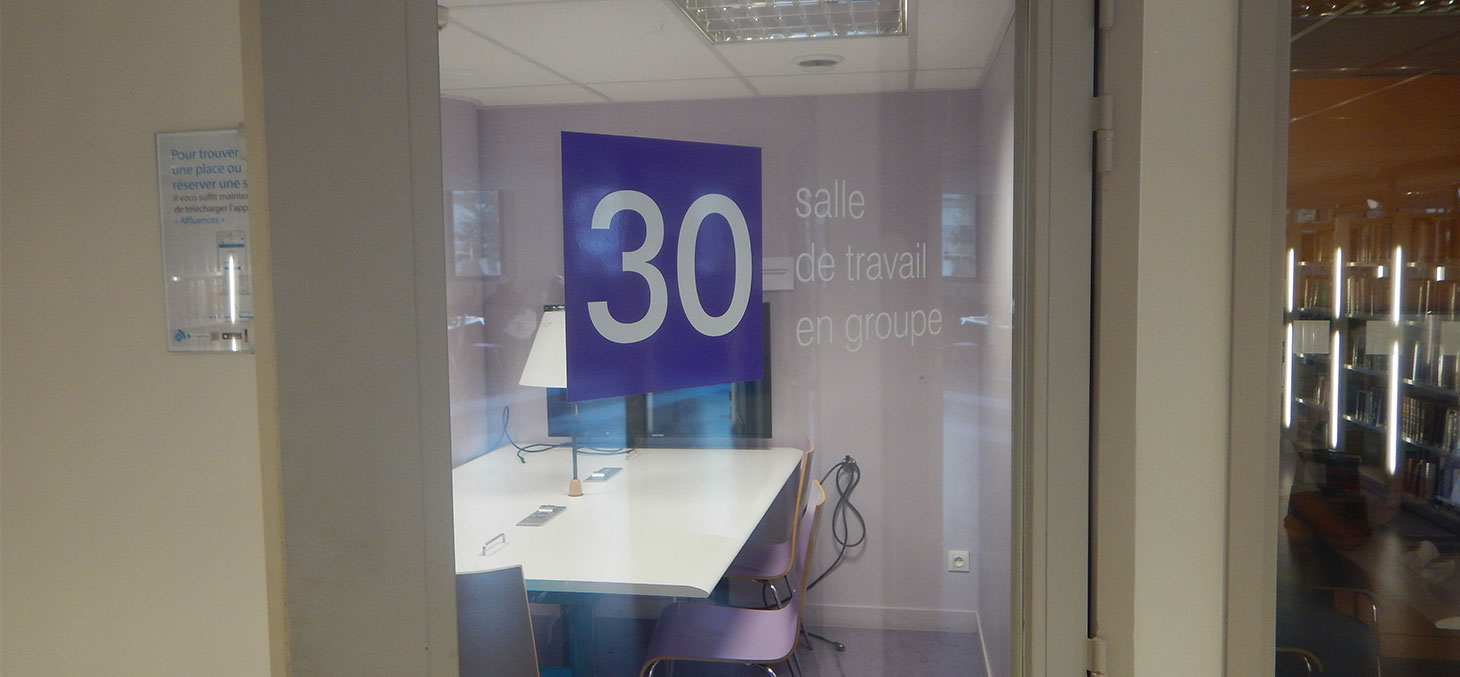 Salle de travail en groupe - BU Joseph-Fourier 