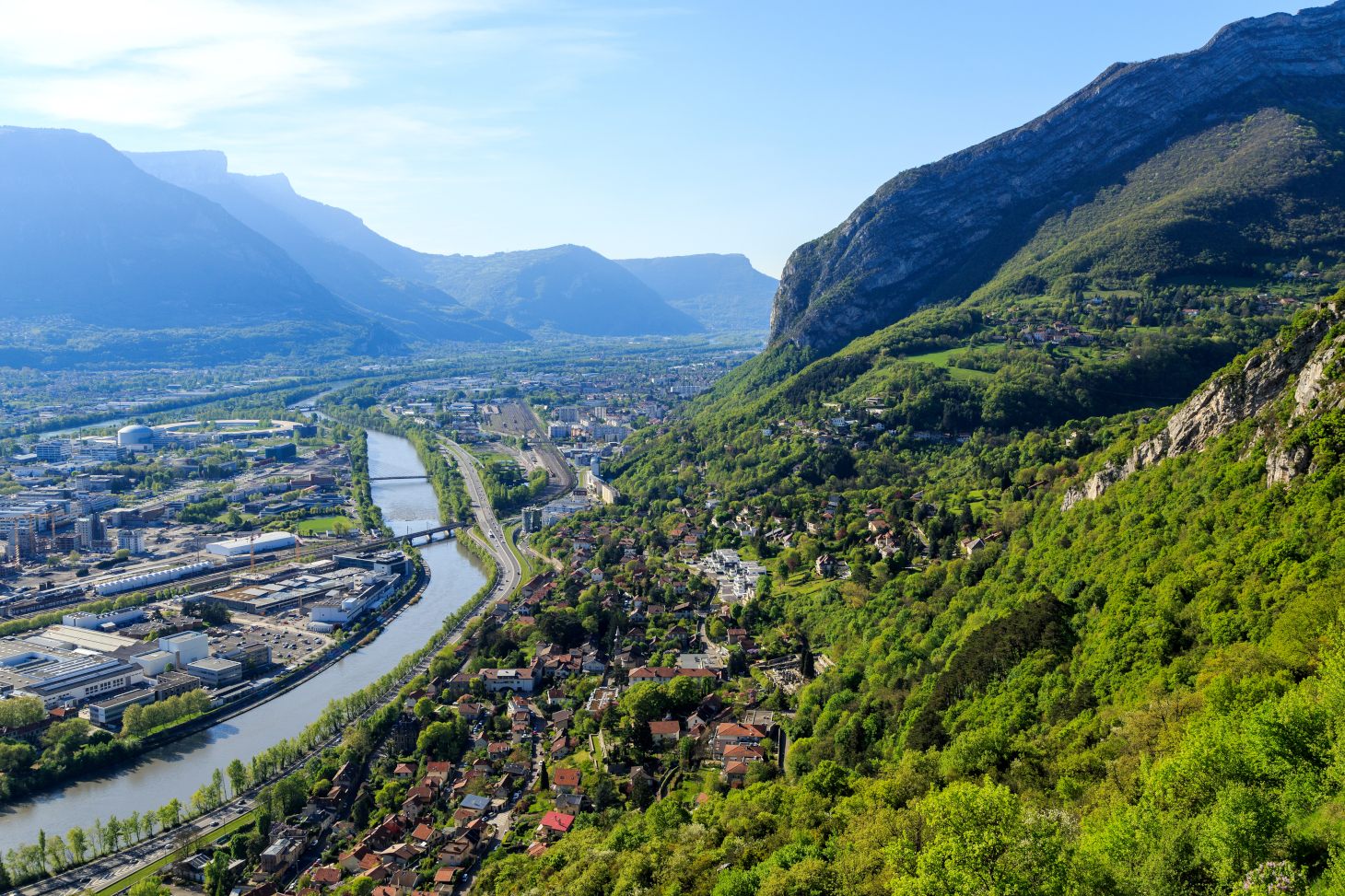 Grenoble et la presqu'île scientifique - Shutterstock