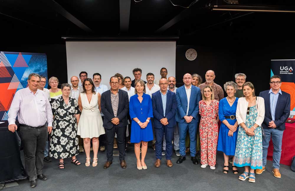 Signature convention partenariat UGA - AURA plan ingénieurs et techniciens - mai 2026