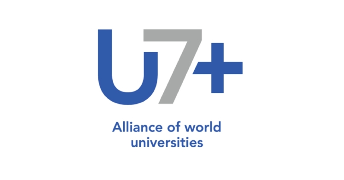U7+ Logo