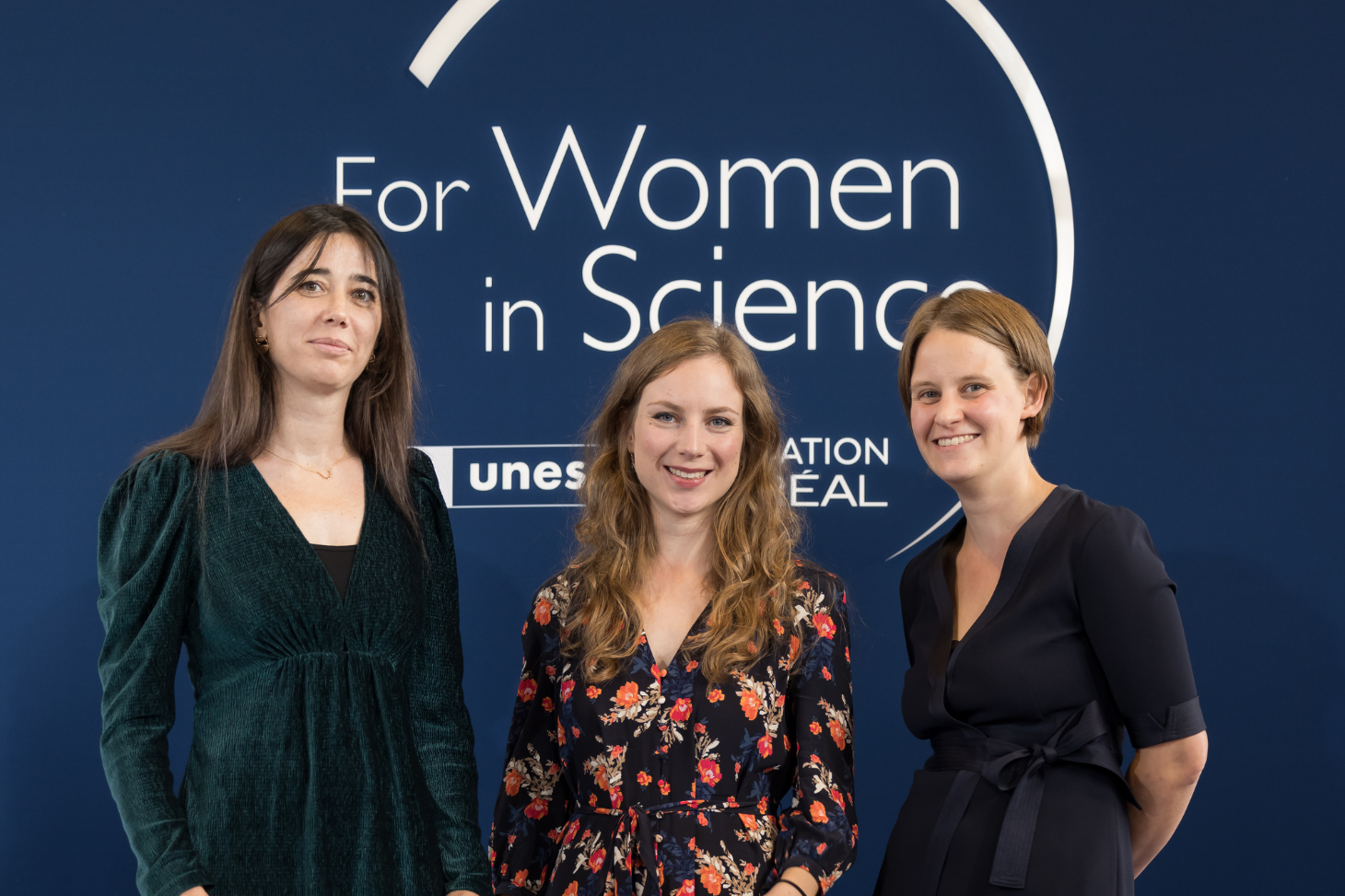 Adeline Lacroix, Louise O’Connor et Alexandra Colin, les trois chercheuses grenobloises lauréates d’un prix Jeunes Talents Pour les Femmes et la Science France 2022 de la Fondation L’Oréal