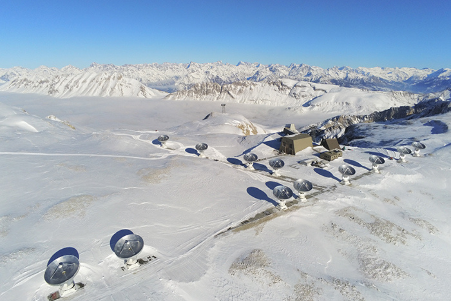 L’observatoire Noema, équipé d'un réseau de douze antennes radio. © Jérémie BOISSIER/IRAM/CNRS PHOTOTHEQUE