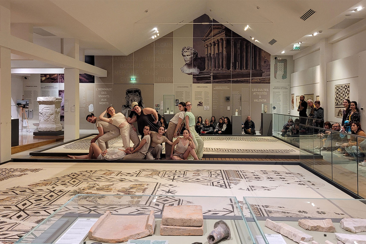 Nocturne des étudiants au musée à Valence